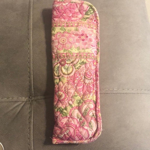 Vera Bradley flat iron sleeve - Picture 1 of 3